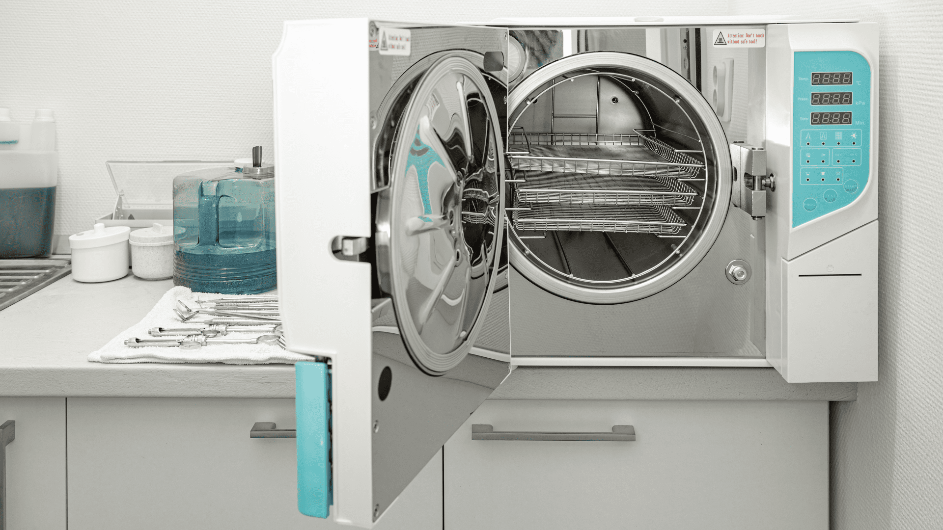 Processo di sterilizzazione strumentario standardizzato e testato in ogni passaggio priolo gargallo Processo di sterilizzazione strumentario standardizzato e testato in ogni passaggio priolo gargallo